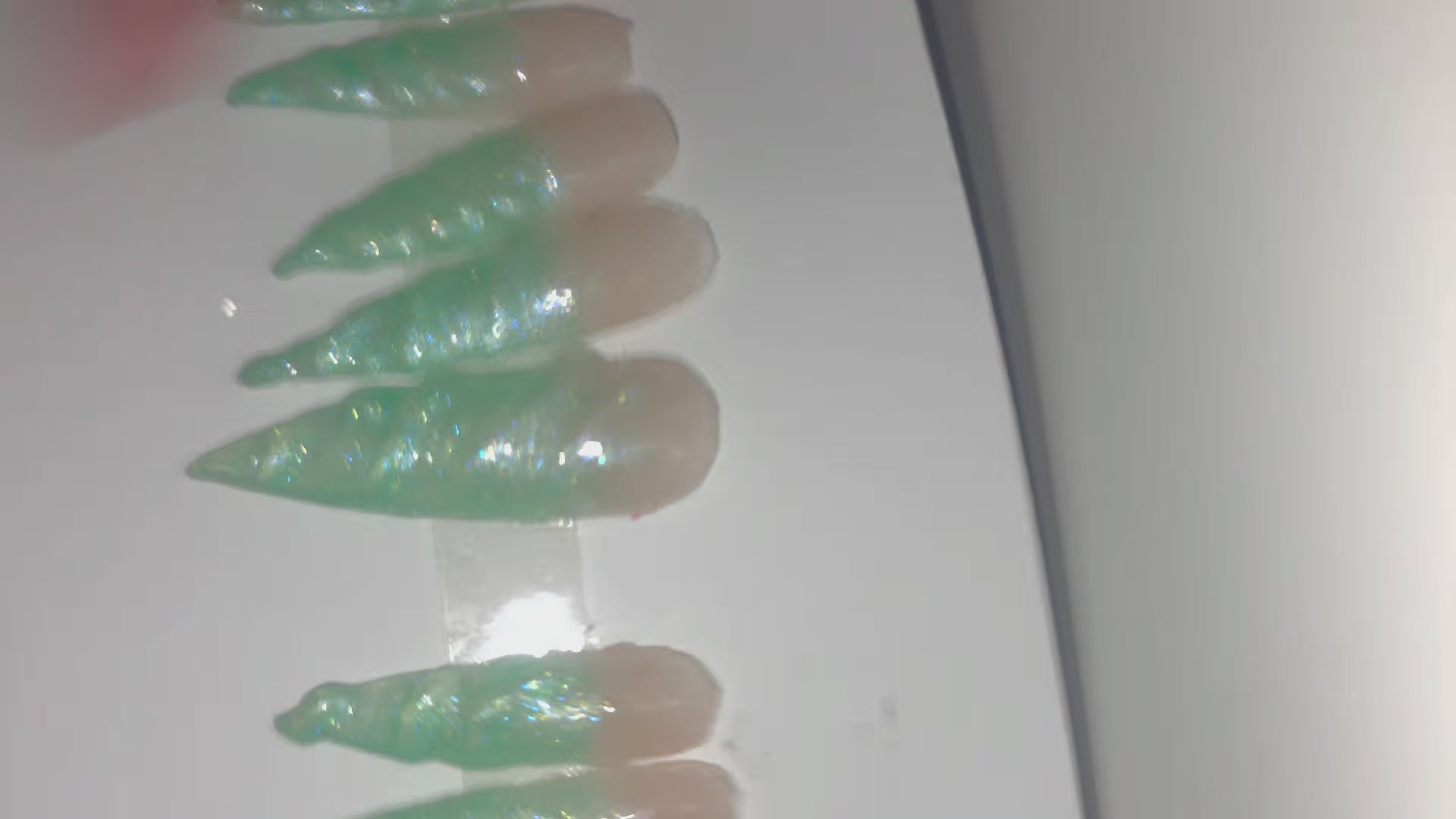 Green Tip Swirl Press on Nails Set of 10